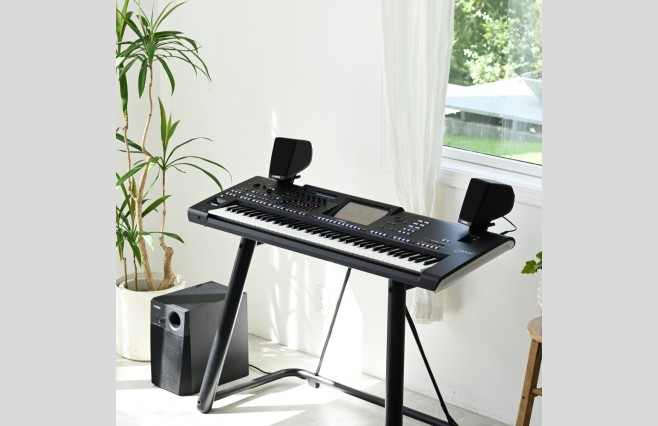 Yamaha Genos2 Digital Workstation, GNS-MS01 Speakers & L7B Stand - Image 24